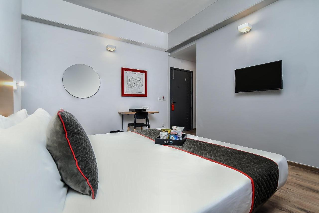 Oyo Townhouse 044 Sector 14 Gurugram Hotel Gurgaon Exterior photo