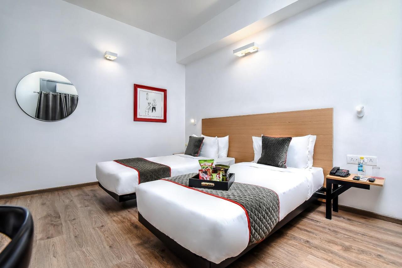 Oyo Townhouse 044 Sector 14 Gurugram Hotel Gurgaon Exterior photo